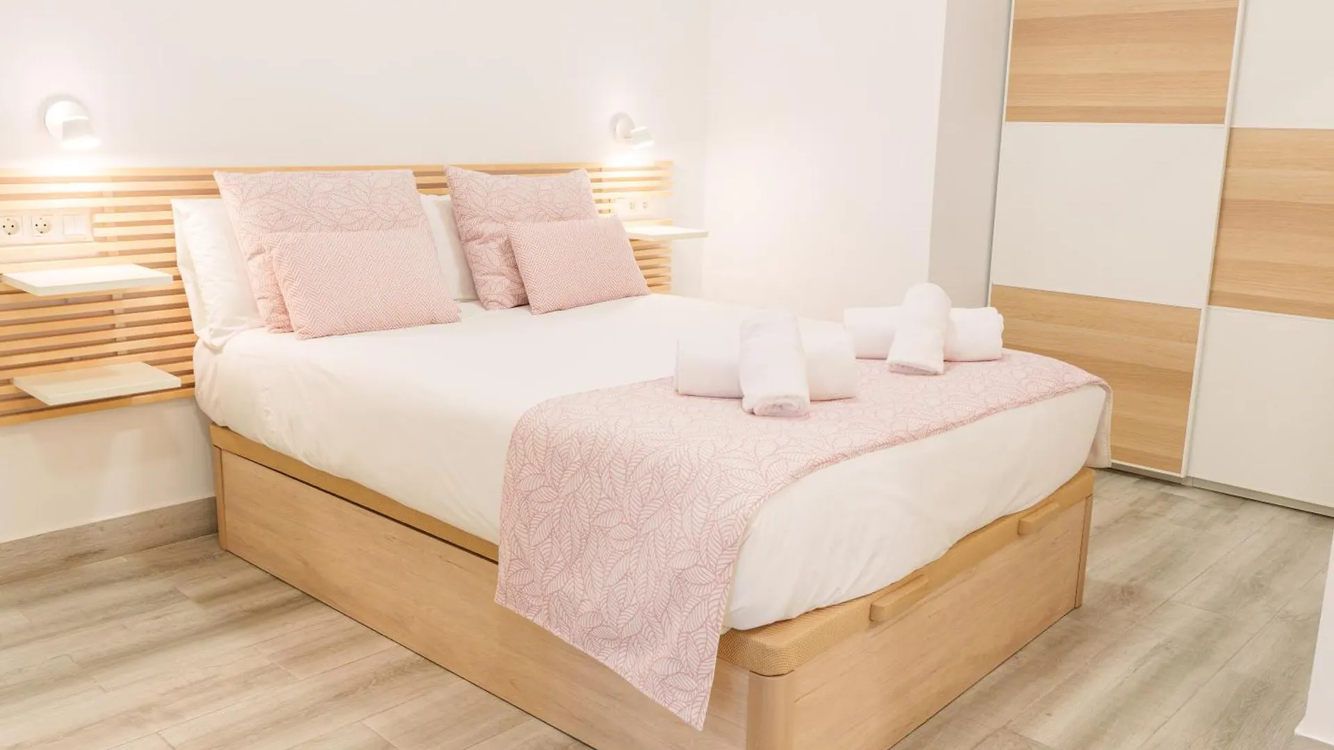 Apartment Sevilla Railway - Studio Spain